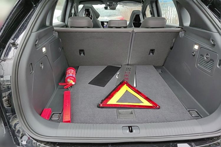 Used Hongqi Tiangong 08 2025 730 Max Rear-Drive Version Trunk