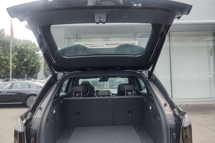 Used Hongqi Tiangong 08 2025 680 Ultra Four-Wheel-Drive Version Trunk