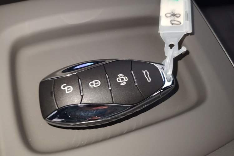 Used Hongqi Tiangong 08 2025 605 Pioneer Edition Vehicle Key
