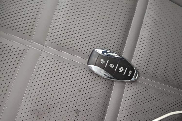Used Hongqi Tiangong 08 2025 730 Max Rear-Drive Version Vehicle Key