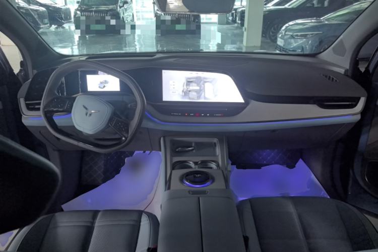 Used Hongqi Tiangong 08 2025 730 Max Rear-Drive Version Center Console