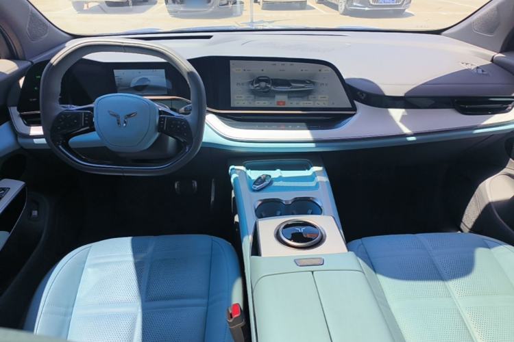Used Hongqi Tiangong 08 2025 730 Smart Selection Edition Center Console
