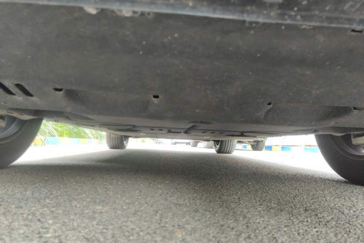 Used Hongqi Tiangong 08 2025 605 Max Rear-Drive Version Chassis Front