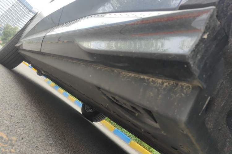 Used Hongqi Tiangong 08 2025 605 Max Rear-Drive Version Chassis Rear Left