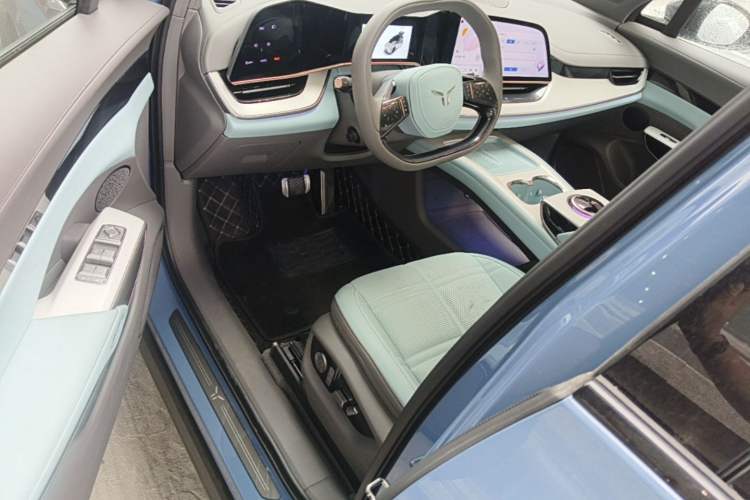 Used Hongqi Tiangong 08  Driver Seat