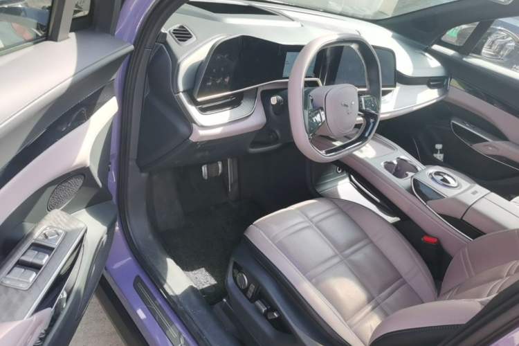 Used Hongqi Tiangong 08 2025 680 All-Wheel Drive Smart Selection Edition Driver Seat