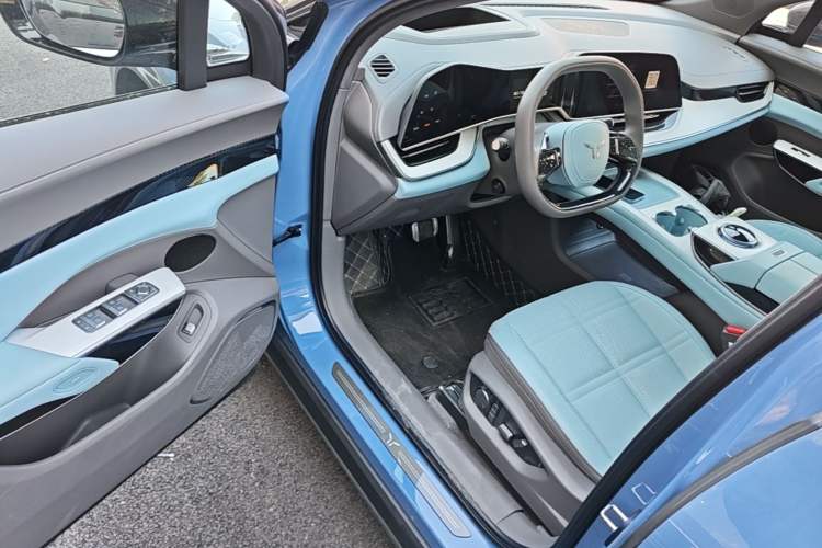 Used Hongqi Tiangong 08 2025 730 Max Rear-Drive Version Driver Seat