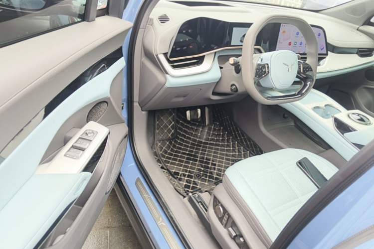 Used Hongqi Tiangong 08  Driver Seat
