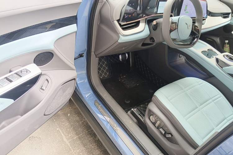 Used Hongqi Tiangong 08 2025 730 Max Rear-Drive Version Driver Seat