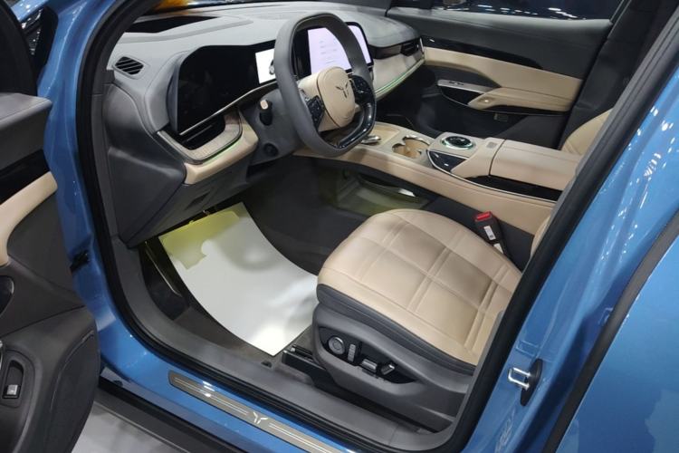 Used Hongqi Tiangong 08 2025 680 Ultra Four-Wheel-Drive Version Driver Seat