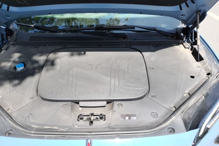 Used Hongqi Tiangong 08 2025 730 Max Rear-Drive Version Engine Bay