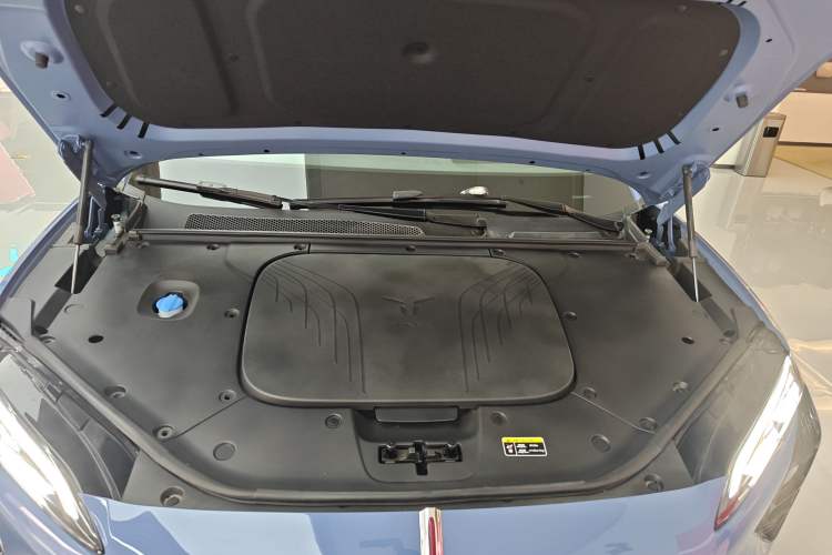 Used Hongqi Tiangong 08 2025 605 Smart Selection Edition Engine Bay