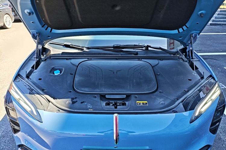 Used Hongqi Tiangong 08 2025 730 Max Rear-Drive Version Engine Bay