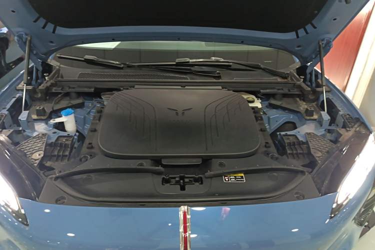 Used Hongqi Tiangong 08 2025 605 Max Rear-Drive Version Engine Bay
