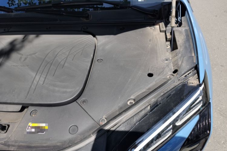 Used Hongqi Tiangong 08 2025 730 Max Rear-Drive Version Engine Bay Left