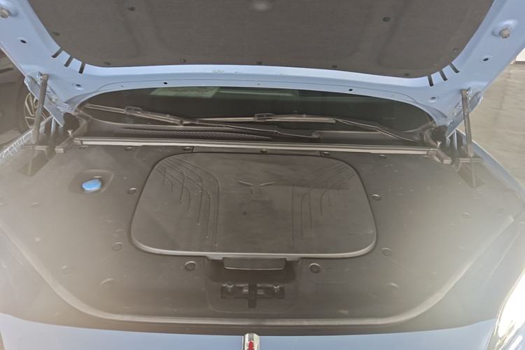 Used Hongqi Tiangong 08 2025 730 Max Rear-Drive Version Engine Bay