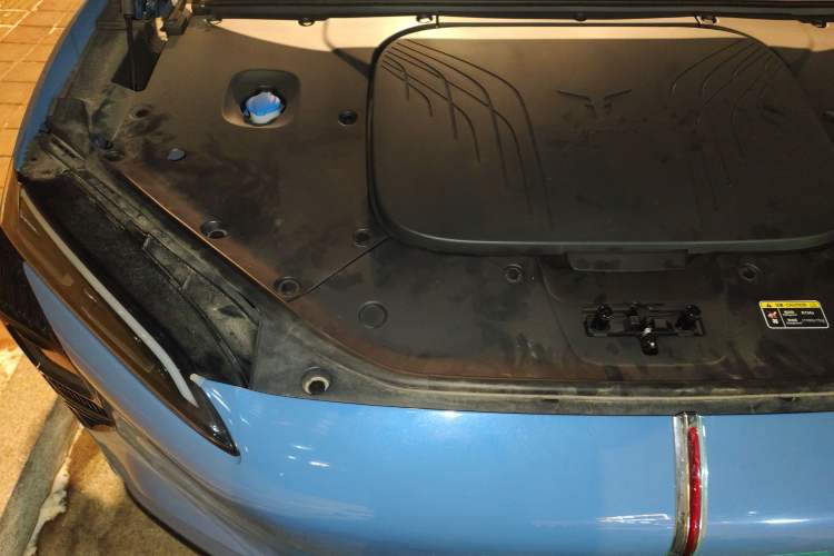 Used Hongqi Tiangong 08 2025 730 Max Rear-Drive Version Engine Bay Right