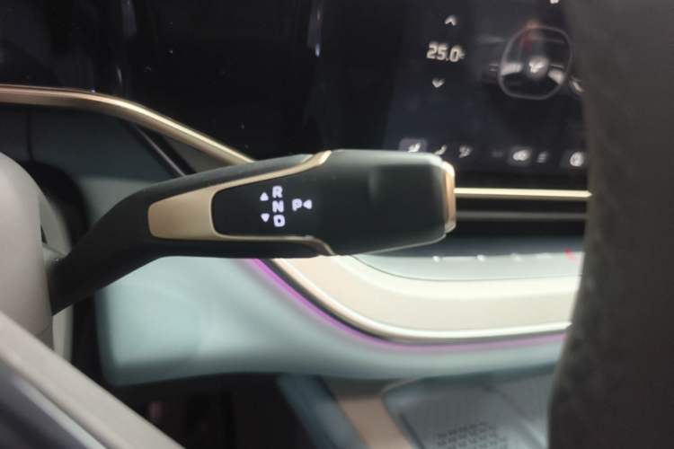 Used Hongqi Tiangong 08 2025 730 Smart Selection Edition Gear Lever