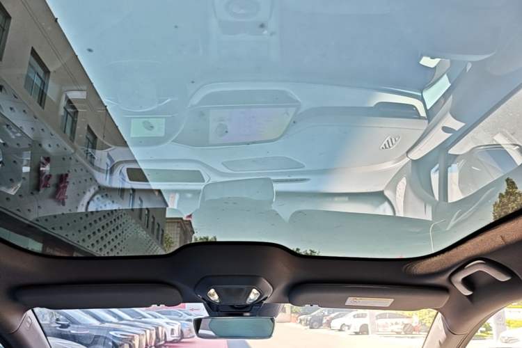 Used Hongqi Tiangong 08 2025 730 Max Rear-Drive Version Headliner