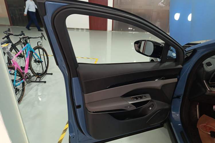Used Hongqi Tiangong 08 2025 605 Max Rear-Drive Version Left Front Door Interior