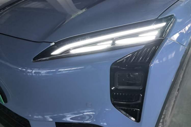 Used Hongqi Tiangong 08 2025 730 Max Rear-Drive Version Left Front Headlight