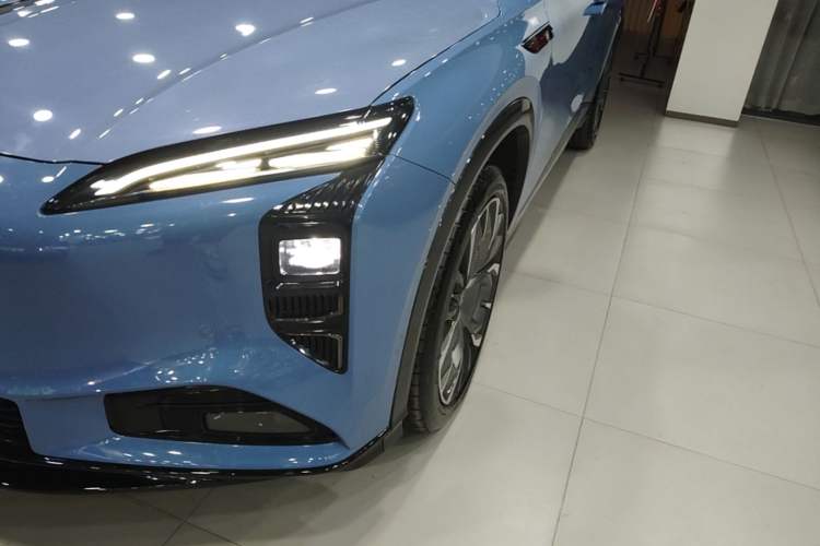 Used Hongqi Tiangong 08 2025 680 Ultra Four-Wheel-Drive Version Left Front Headlight