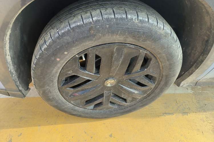 Used Hongqi Tiangong 08 2025 730 Smart Selection Edition Left Front Wheel Hub