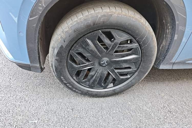 Used Hongqi Tiangong 08 2025 730 Max Rear-Drive Version Left Front Wheel Hub