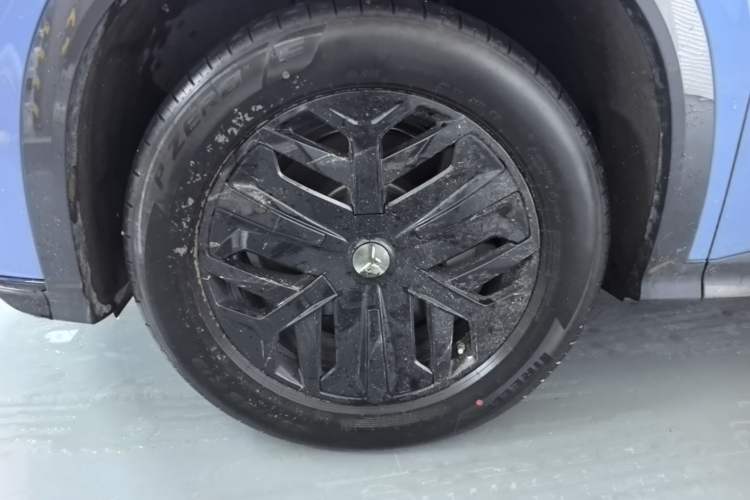 Used Hongqi Tiangong 08 2025 730 Max Rear-Drive Version Left Front Wheel Hub