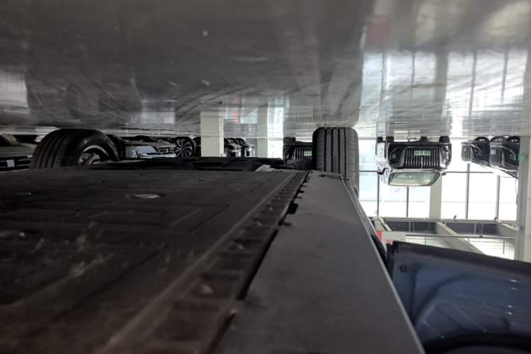 Used Hongqi Tiangong 08 2025 730 Max Rear-Drive Version Left Side Sill