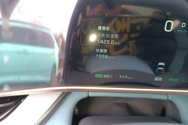 Used Hongqi Tiangong 08 2025 730 Max Rear-Drive Version Odometer Close Up