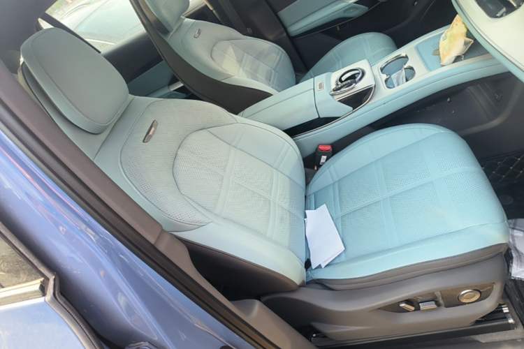 Used Hongqi Tiangong 08 2025 730 Smart Selection Edition Right Front Seat
