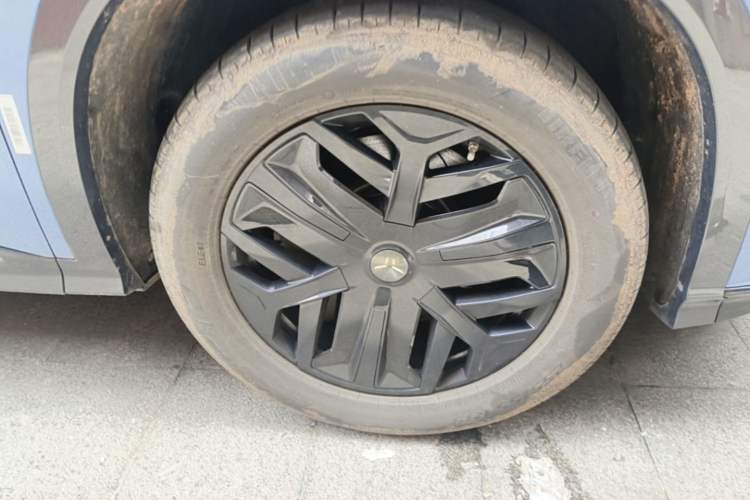 Used Hongqi Tiangong 08 2025 730 Max Rear-Drive Version Right Front Wheel Hub