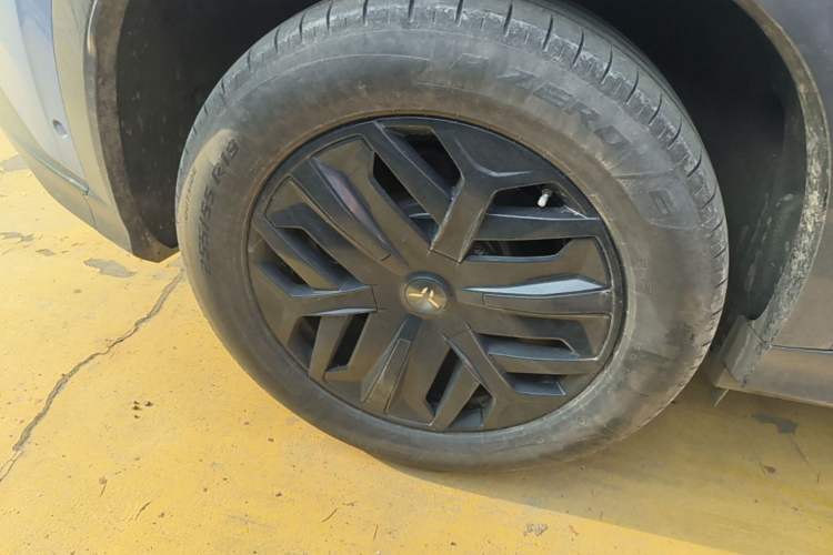 Used Hongqi Tiangong 08 2025 730 Smart Selection Edition Right Rear Wheel Hub