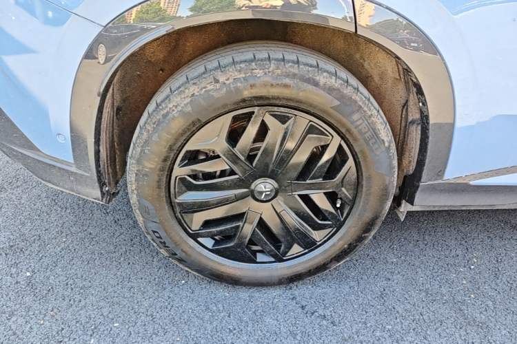 Used Hongqi Tiangong 08 2025 730 Max Rear-Drive Version Right Rear Wheel Hub