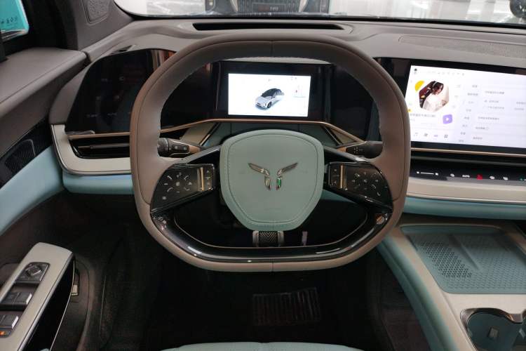Used Hongqi Tiangong 08 2025 605 Smart Selection Edition Steering Wheel