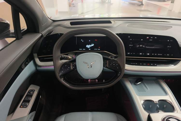 Used Hongqi Tiangong 08 2025 730 Smart Selection Edition Steering Wheel