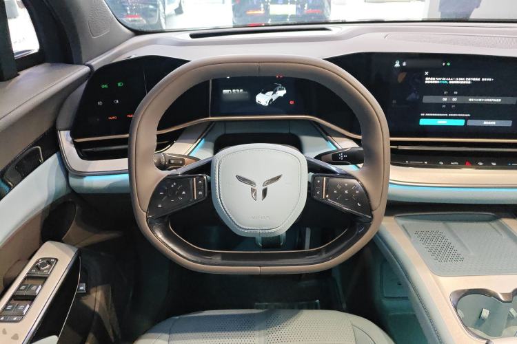 Used Hongqi Tiangong 08 2025 Model 110kWh Custom Edition Steering Wheel