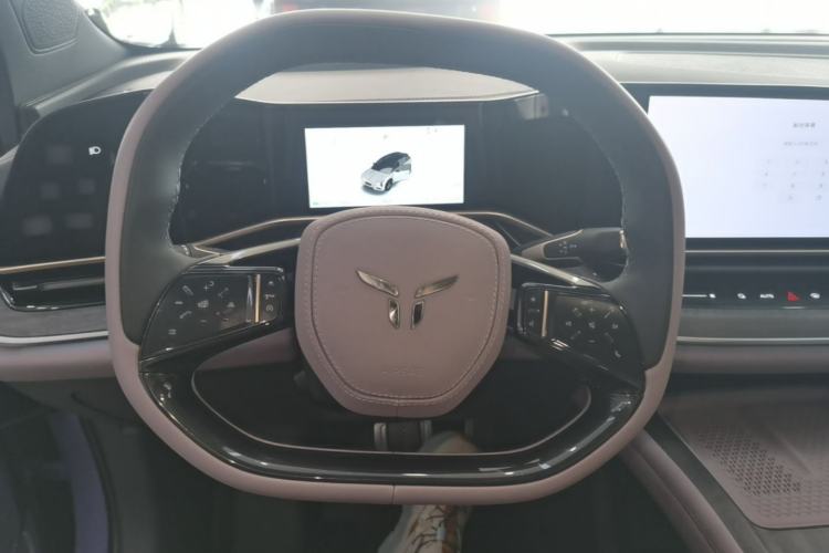 Used Hongqi Tiangong 08 2025 680 Ultra Four-Wheel-Drive Version Steering Wheel