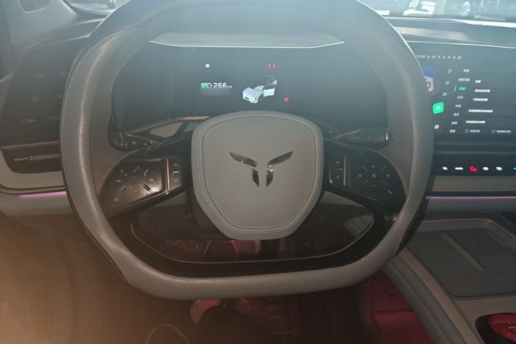 Used Hongqi Tiangong 08 2025 730 Max Rear-Drive Version Steering Wheel
