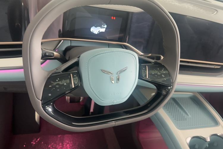 Used Hongqi Tiangong 08 2025 730 Max Rear-Drive Version Steering Wheel