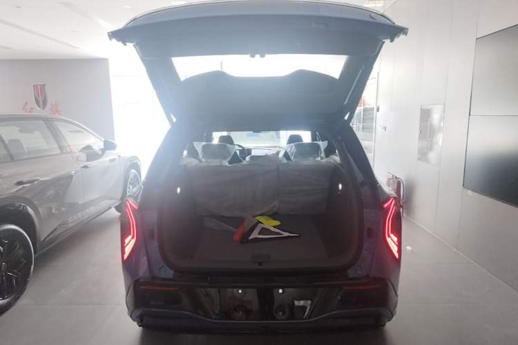 Used Hongqi Tiangong 08 2025 605 Pioneer Edition Trunk