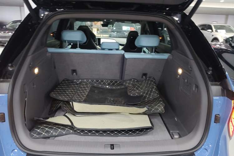 Used Hongqi Tiangong 08 2025 730 Max Rear-Drive Version Trunk