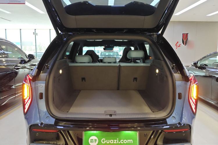 Used Hongqi Tiangong 08 2025 Model 110kWh Custom Edition Trunk