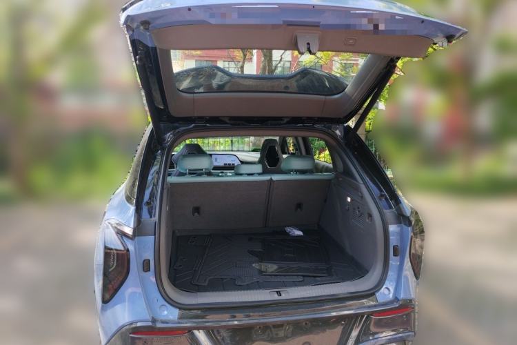 Used Hongqi Tiangong 08 2025 730 Max Rear-Drive Version Trunk