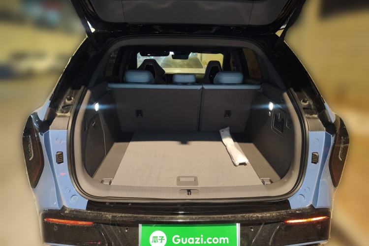 Used Hongqi Tiangong 08 2025 730 Max Rear-Drive Version Trunk