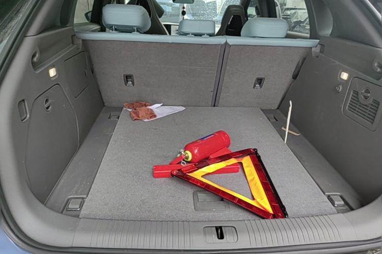 Used Hongqi Tiangong 08 2025 730 Max Rear-Drive Version Trunk