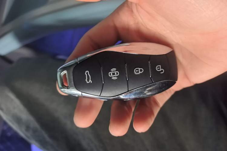 Used Hongqi Tiangong 08 2025 730 Max Rear-Drive Version Vehicle Key