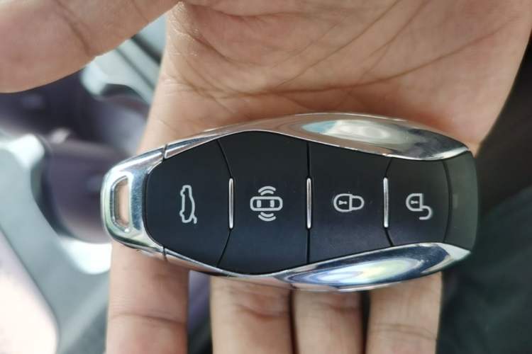 Used Hongqi Tiangong 08 2025 680 All-Wheel Drive Smart Selection Edition Vehicle Key