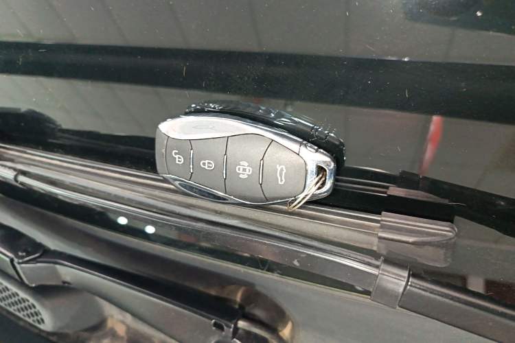 Used Hongqi Tiangong 08 2025 605 Max Rear-Drive Version Vehicle Key